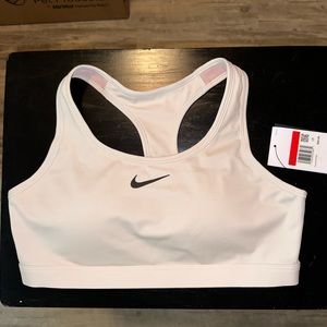 Brand New Women’s Nike Sports Bra. Size Large